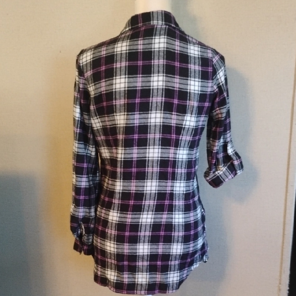 5/$20 Small (3-5)No Boundaries Black, White And Purple Plaid Shirt - Picture 3 of 5